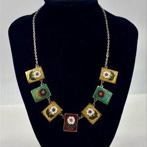 Vintage cloisonné enamel necklace with a floral design